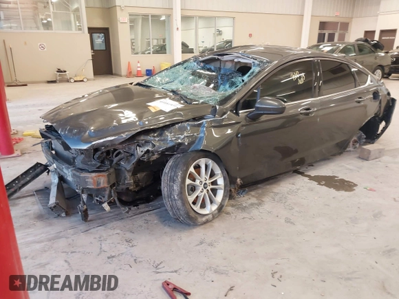 2019 Ford Fusion SE with VIN 3FA6P0HD0KR193692, listed as a IAAI auction lot 41081951 with Not Provided miles and . Bid and sale history available at carsss.com. Image 2.