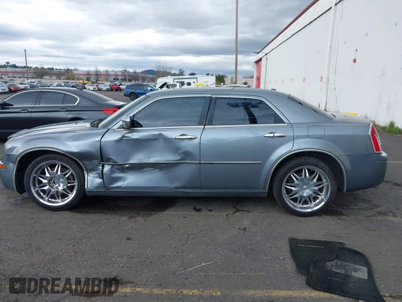 2007 Chrysler 300 C with VIN 2C3KA63H97H833171, listed as a IAAI auction lot 41867040 with 75,084 mi miles. Bid and sale history available at carsss.com. Image 14.