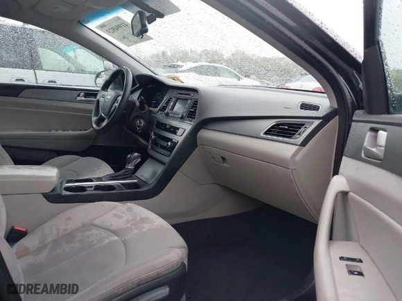 2015 Hyundai Sonata 2.4L SE with VIN 5NPE24AF4FH216200, listed as a IAAI auction lot 41994923 with 117,700 mi miles. Bid and sale history available at carsss.com. Image 5.