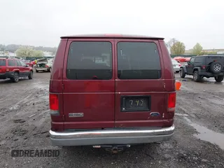 2007 Ford Econoline Passenger XL with VIN 1FMNE11L57DA55791, listed as a IAAI auction lot 41976846 with 294,952 mi miles. Bid and sale history available at carsss.com. Image 17.