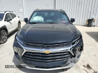 2024 Chevrolet Blazer LT z VIN 3GNKBJR40RS178941, wystawiony jako Copart lot #53538185 z przebiegiem 27 969 mil mil oraz Czysty tytuł • Clean title. Historia ofert i sprzedaży dostępna na DreamBid. Obrazek 5.