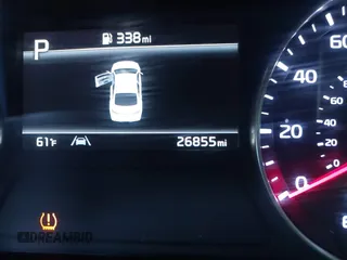 2023 Kia Forte GT-Line z VIN 3KPF54AD8PE539617, wystawiony jako IAAI lot #41890617 z przebiegiem 26 855 mil mil oraz . Historia ofert i sprzedaży dostępna na DreamBid. Obrazek 15.