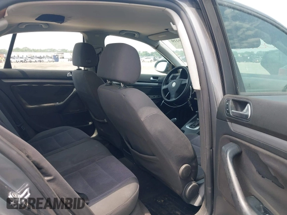 2006 Volkswagen Jetta Value Edition with VIN 3VWPF71K86M800800, listed as a IAAI auction lot 42300220 with 154,717 mi miles and . Bid and sale history available at DreamBid. Image 8.