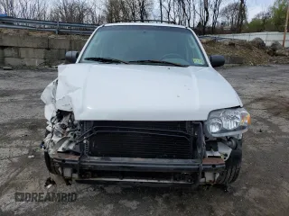 2005 Ford Escape XLT with VIN 1FMYU93Z95KB77112, listed as a Copart auction lot 53038615 with 190,165 mi miles and Salvage Title. Bid and sale history available at carsss.com. Image 5.