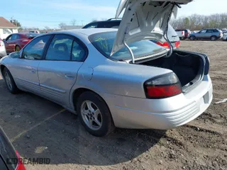 2002 Pontiac Bonneville SE with VIN 1G2HX54K424178842, listed as a IAAI auction lot 41789039 with 999,999 mi miles. Bid and sale history available at carsss.com. Image 3.