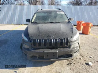 2016 Jeep Cherokee Altitude with VIN 1C4PJMCB3GW226203, listed as a Copart auction lot 83004294 with Not provided miles and Salvage title. Bid and sale history available at DreamBid. Image 5.