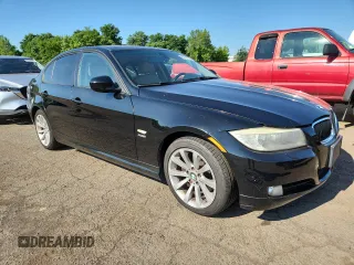 2011 BMW 3 Series 328i xDrive z VIN WBAPK5C58BA658768, wystawiony jako Copart lot #64387265 z przebiegiem 94 577 mil mil oraz Szkoda całkowita • Salvage title. Historia ofert i sprzedaży dostępna na DreamBid. Obrazek 4.