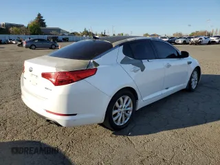 2013 Kia Optima EX z VIN 5XXGN4A70DG213912, wystawiony jako Copart lot #46849165 z przebiegiem Nie podano mil oraz Szkoda całkowita • Salvage title. Historia ofert i sprzedaży dostępna na DreamBid. Obrazek 3.