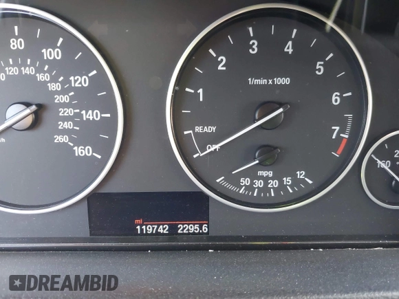 2017 BMW 3 Series 320i with VIN WBA8E1G50HNU14516, listed as a IAAI auction lot 41433532 with 119,742 mi miles. Bid and sale history available at carsss.com. Image 7.