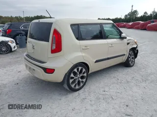 2013 Kia Soul ! with VIN KNDJT2A6XD7553147, listed as a IAAI auction lot 41505780 with 73,124 mi miles. Bid and sale history available at carsss.com. Image 4.