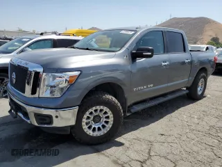 2018 Nissan Titan SV with VIN 1N6AA1E62JN547602, listed as a Copart auction lot 61996475 with 45,667 mi miles and Salvage title. Bid and sale history available at DreamBid. Image 1.