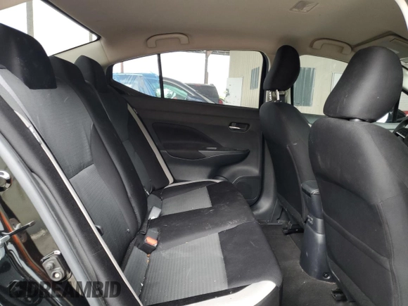 2022 Nissan Versa SV z VIN 3N1CN8EVXNL827454, wystawiony jako Copart lot #59693745 z przebiegiem 50 467 mil mil oraz Nie do naprawy • Non repairable. Historia ofert i sprzedaży dostępna na DreamBid. Obrazek 10.