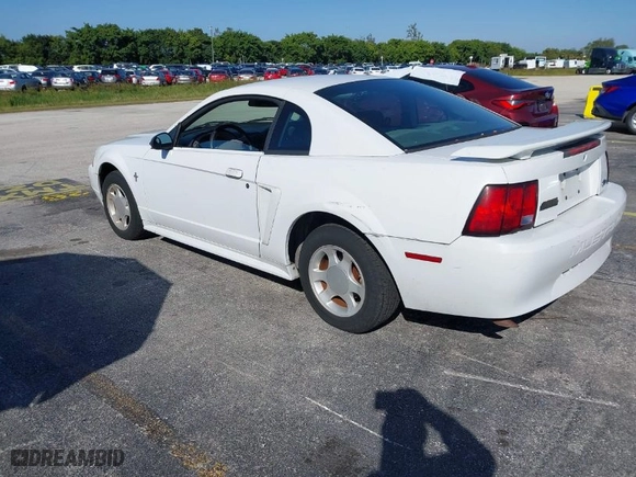 2001 Ford Mustang Standard with VIN 1FAFP40481F126272, listed as a IAAI auction lot 41288599 with 164,577 mi miles. Bid and sale history available at carsss.com. Image 3.