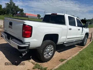 2016 GMC Sierra 2500HD Denali z VIN 1GT12UE84GF183401, wystawiony jako Copart lot #60241455 z przebiegiem 163 535 mil mil oraz Szkoda całkowita • Salvage title. Historia ofert i sprzedaży dostępna na DreamBid. Obrazek 4.