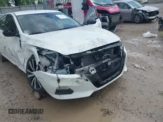 2020 Nissan Altima SR z VIN 1N4BL4CV0LN314050, wystawiony jako IAAI lot #42197726 z przebiegiem 81 216 mil mil oraz . Historia ofert i sprzedaży dostępna na DreamBid. Obrazek 12.