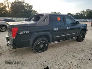 2005 Chevrolet Avalanche Z71 with VIN 3GNEK12Z75G245891, listed as a Copart auction lot 73457764 with 211,255 mi miles and Salvage Title. Bid and sale history available at carsss.com. Image 3.