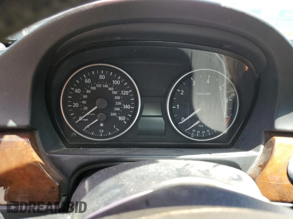 2006 BMW 3 Series 330i z VIN WBAVB33576AZ85325, wystawiony jako Copart lot #56681815 z przebiegiem Nie podano mil oraz Szkoda całkowita • Salvage title. Historia ofert i sprzedaży dostępna na DreamBid. Obrazek 9.