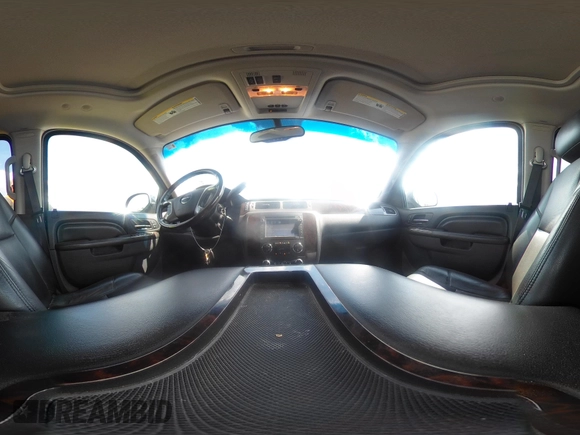 2013 GMC Yukon XL Denali with VIN 1GKS2MEF8DR350974, listed as a IAAI auction lot 42157560 with 285,848 mi miles and . Bid and sale history available at DreamBid. Image 20.