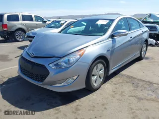 2015 Hyundai Sonata Hybrid Limited with VIN KMHEC4A41FA133127, listed as a IAAI auction lot 41759254 with 70,124 mi miles. Bid and sale history available at carsss.com. Image 17.