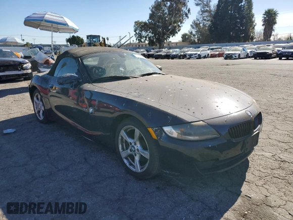 2006 BMW Z4 3.0i with VIN 4USBU33506LW69781, listed as a Copart auction lot 89412085 with 199,661 mi miles and Salvage Title. Bid and sale history available at carsss.com. Image 4.