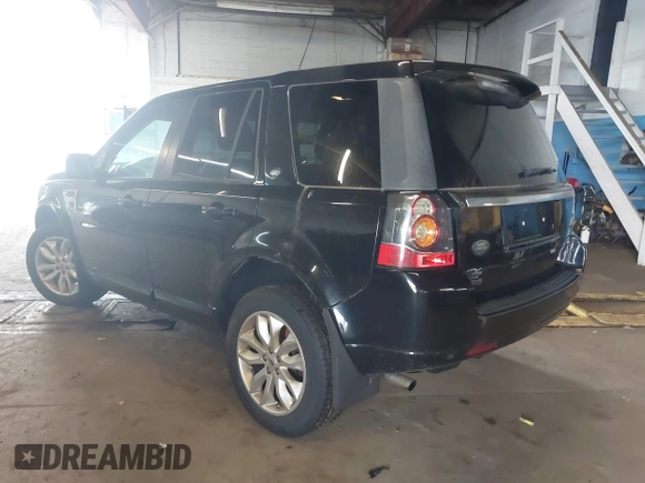 2013 Land Rover LR2 z VIN SALFR2BG9DH378436, wystawiony jako IAAI lot #42520197 z przebiegiem 158 266 mil mil oraz . Historia ofert i sprzedaży dostępna na DreamBid. Obrazek 3.