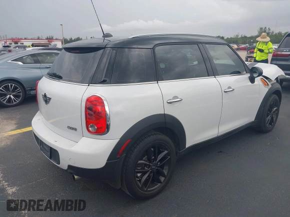 2012 MINI Countryman z VIN WMWZB3C56CWM04087, wystawiony jako IAAI lot #42180040 z przebiegiem 37 789 mil mil oraz . Historia ofert i sprzedaży dostępna na DreamBid. Obrazek 4.
