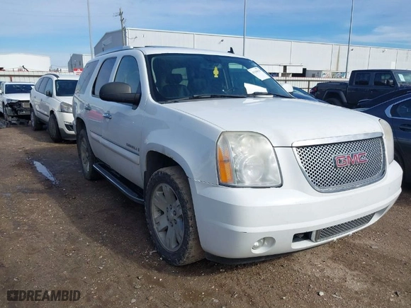 2007 GMC Yukon Denali with VIN 1GKFK63837J375608, listed as a IAAI auction lot 41186531 with 265,651 mi miles. Bid and sale history available at carsss.com. Image 1.