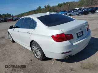 2015 BMW 5 Series 528i xDrive with VIN WBA5A7C52FD622472, listed as a IAAI auction lot 41999000 with 106,602 mi miles and . Bid and sale history available at carsss.com. Image 3.