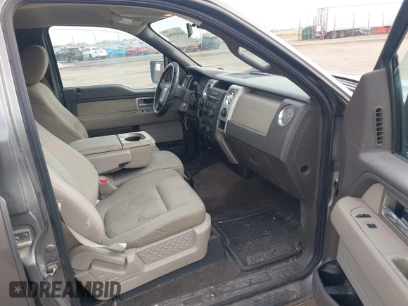 2009 Ford F-150 XL with VIN 1FTPW14V99KC52405, listed as a IAAI auction lot 41510394 with 166,245 mi miles. Bid and sale history available at carsss.com. Image 5.