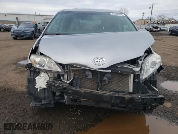 2015 Toyota Sienna LE AAS with VIN 5TDKK3DC6FS660218, listed as a Copart auction lot 51654865 with 139,801 mi miles and Salvage Title. Bid and sale history available at carsss.com. Image 5.