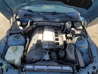 2001 BMW Z3 2.5 z VIN WBACN33491LM01798, wystawiony jako Copart lot #52539895 z przebiegiem 82 477 mil mil oraz Szkoda całkowita • Salvage title. Historia ofert i sprzedaży dostępna na DreamBid. Obrazek 11.