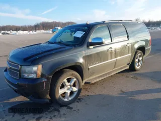 2010 Chevrolet Suburban LTZ with VIN 1GNUKKE3XAR142743, listed as a IAAI auction lot 41413380 with 236,384 mi miles. Bid and sale history available at carsss.com. Image 18.