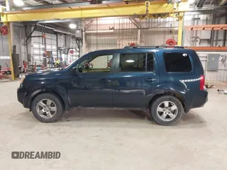 2011 Honda Pilot EX-L with VIN 5FNYF4H52BB038651, listed as a IAAI auction lot 41868695 with 281,683 mi miles. Bid and sale history available at carsss.com. Image 14.
