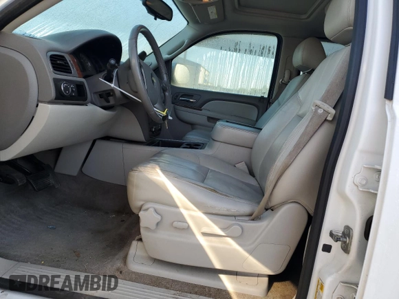 2012 Chevrolet Tahoe LT with VIN 1GNSCBE06CR146950, listed as a Copart auction lot 53702245 with 292,129 mi miles and Salvage title. Bid and sale history available at DreamBid. Image 7.
