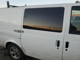 2005 Chevrolet Astro Cargo Van with VIN 1GCDM19X05B118797, listed as a Copart auction lot 84093974 with 0 mi miles and Salvage Title. Bid and sale history available at carsss.com. Image 11.