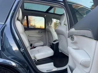 2021 Volvo XC90 Inscription Expression with VIN YV4BR00L4M1760700, listed as a Copart auction lot 88538795 with 100,871 mi miles and Clean Title. Bid and sale history available at carsss.com. Image 6.
