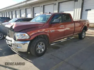 2013 Ram 2500 SLT z VIN 3C6UR5JL8DG547829, wystawiony jako Copart lot #87465404 z przebiegiem Nie podano mil oraz Szkody całkowita. Historia ofert i sprzedaży dostępna na DreamBid. Obrazek 1.
