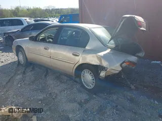 2005 Chevrolet Classic with VIN 1G1ND52F05M230879, listed as a IAAI auction lot 41932842 with 91,044 mi miles. Bid and sale history available at carsss.com. Image 3.