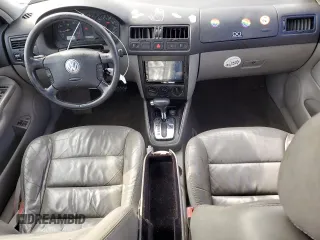 2003 Volkswagen Jetta Sedan GLS with VIN 3VWSK69M33M180472, listed as a Copart auction lot 49266795 with 338,365 mi miles and Clean Title. Bid and sale history available at carsss.com. Image 8.