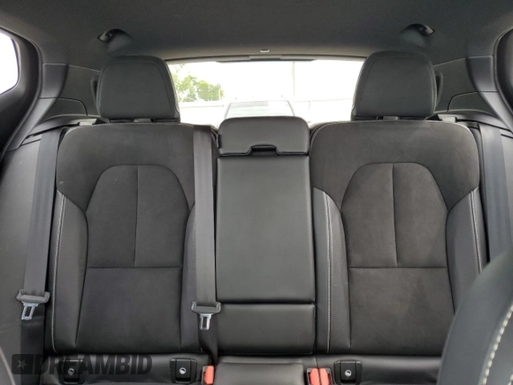 2021 Volvo XC40 z VIN YV4ED3UR8M2611762, wystawiony jako Copart lot #53993175 z przebiegiem 70 428 mil mil oraz Tytuł czysty. Historia ofert i sprzedaży dostępna na DreamBid. Obrazek 10.