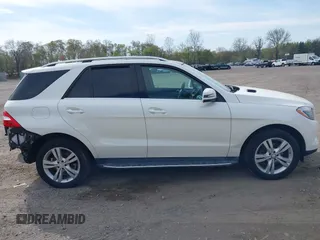 2013 Mercedes-Benz M 350 with VIN 4JGDA5HB8DA162911, listed as a IAAI auction lot 42093884 with 56,177 mi miles and . Bid and sale history available at DreamBid. Image 14.
