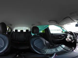 2017 Mercedes-Benz C 300 с VIN 55SWF4JB4HU206451, выставлен на аукционе IAAI как лот 42094778 с пробегом 76 046 миль миль и . История ставок и продаж доступна на DreamBid. Изображение 19.