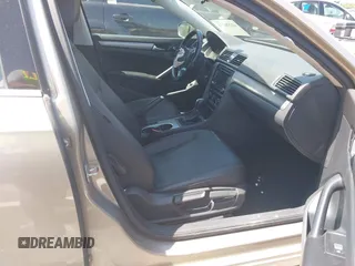 2015 Volkswagen Passat SE с VIN 1VWBV7A39FC067485, выставлен на аукционе IAAI как лот 42228324 с пробегом 147 214 миль миль и . История ставок и продаж доступна на DreamBid. Изображение 5.