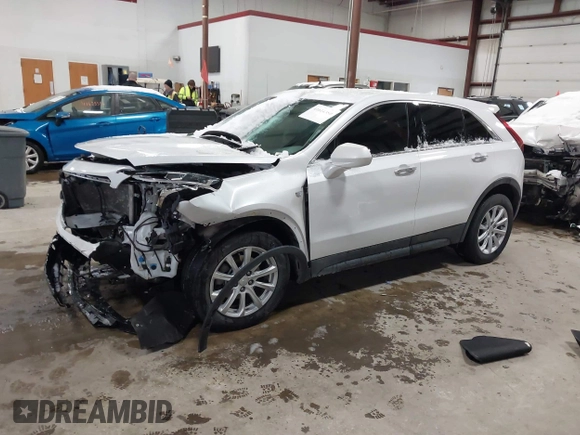 2022 Cadillac XT4 AWD Luxury with VIN 1GYFZBR45NF137676, listed as a IAAI auction lot 41614350 with 38,855 mi miles and . Bid and sale history available at carsss.com. Image 2.