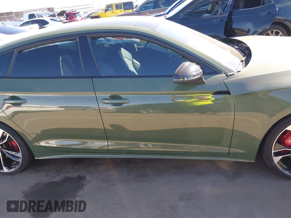 2023 Audi S5 Sportback Premium Plus z VIN WAUB4CF56PA007375, wystawiony jako IAAI lot #41630832 z przebiegiem 23 668 mil mil oraz . Historia ofert i sprzedaży dostępna na DreamBid. Obrazek 13.