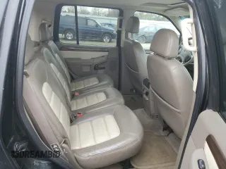 2002 Ford Explorer Eddie Bauer с VIN 1FMZU74E32UC27474, выставлен на аукционе Copart как лот 88494655 с пробегом 155 307 миль миль и Списание • Salvage title. История ставок и продаж доступна на DreamBid. Изображение 11.
