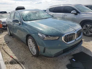 2024 BMW 5 Series 530i with VIN WBA43FJ06RCP78807, listed as a Copart auction lot 76187984 with 2,692 mi miles and Non Repairable. Bid and sale history available at carsss.com. Image 4.