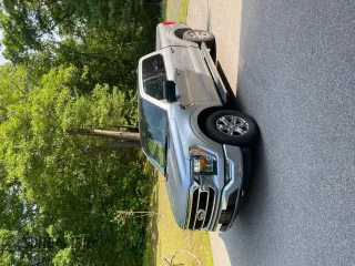 2021 Ford F-150 XL z VIN 1FTFW1ED2MFA97621, wystawiony jako Copart lot #61063825 z przebiegiem 44 205 mil mil oraz Czysty tytuł • Clean title. Historia ofert i sprzedaży dostępna na DreamBid. Obrazek 2.