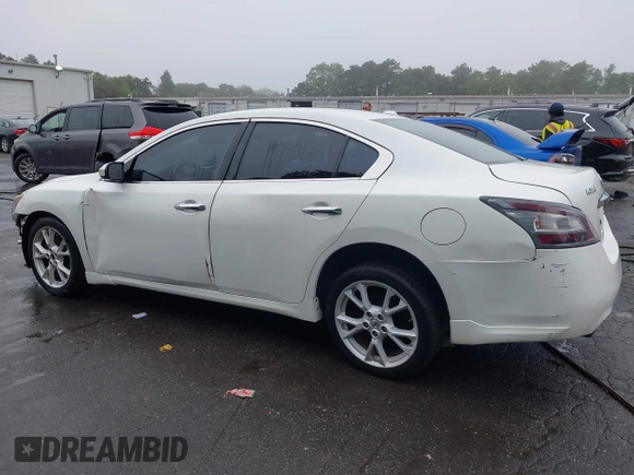 2013 Nissan Maxima SV z VIN 1N4AA5AP2DC820343, wystawiony jako IAAI lot #42520118 z przebiegiem 89 078 mil mil oraz . Historia ofert i sprzedaży dostępna na DreamBid. Obrazek 3.