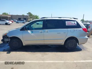 2006 Toyota Sienna CE z VIN 5TDZA23C26S421245, wystawiony jako IAAI lot #42217623 z przebiegiem 175 092 mil mil oraz . Historia ofert i sprzedaży dostępna na DreamBid. Obrazek 15.
